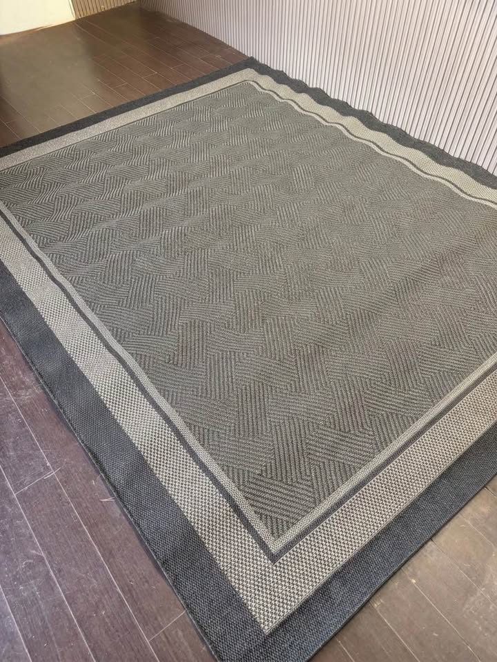 Costco Toscana Area Rug - Image 3