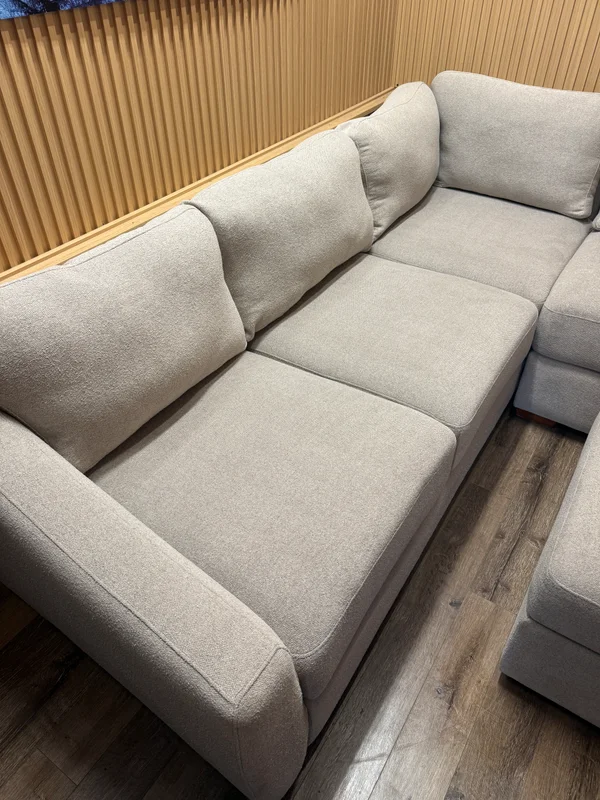 Northridge Sectional Sofa w/ Storage Ottoman - Image 5