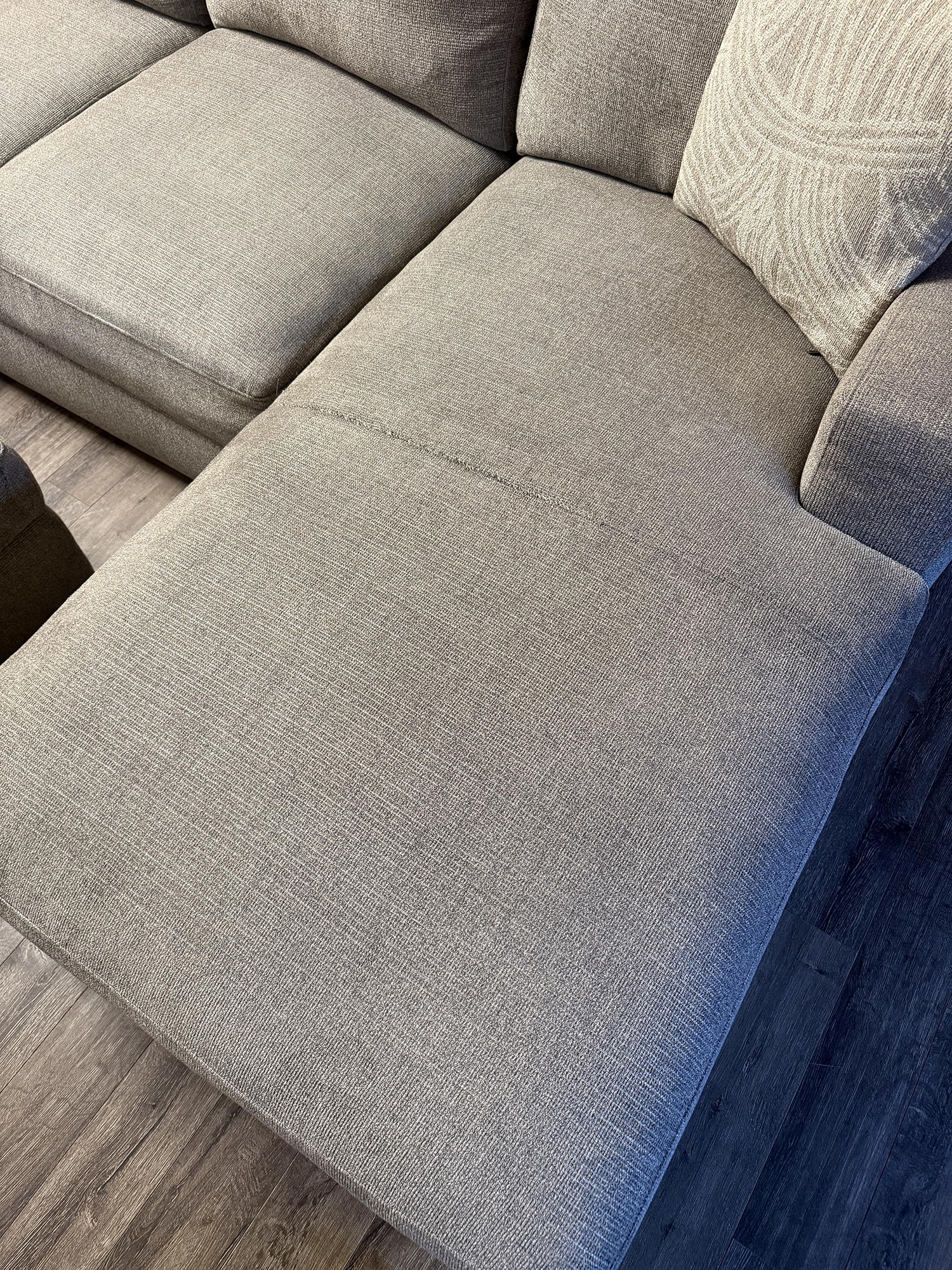 Gilman Creek 4 Piece Sectional - Image 4