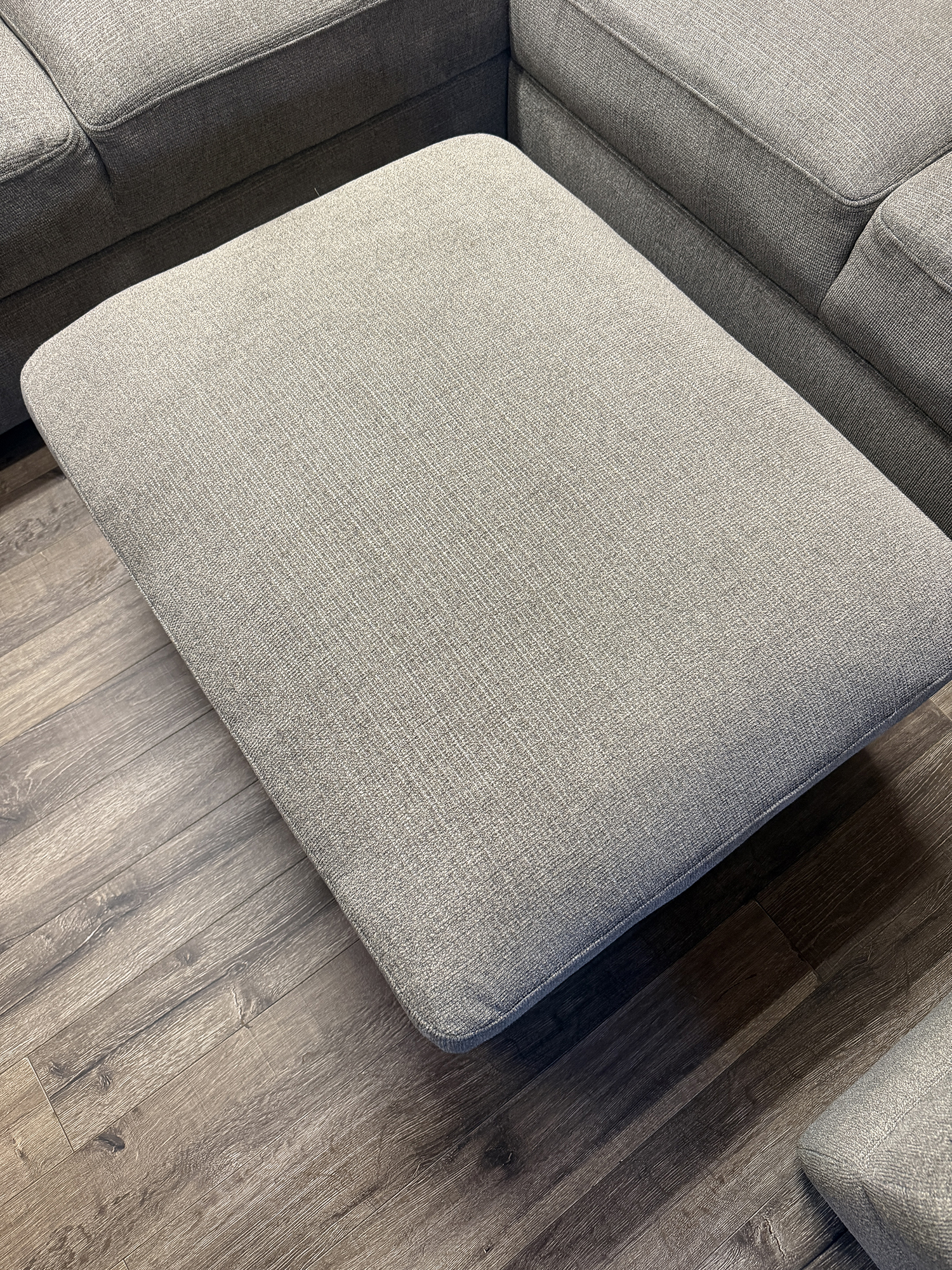 Gilman Creek 4 Piece Sectional - Image 5