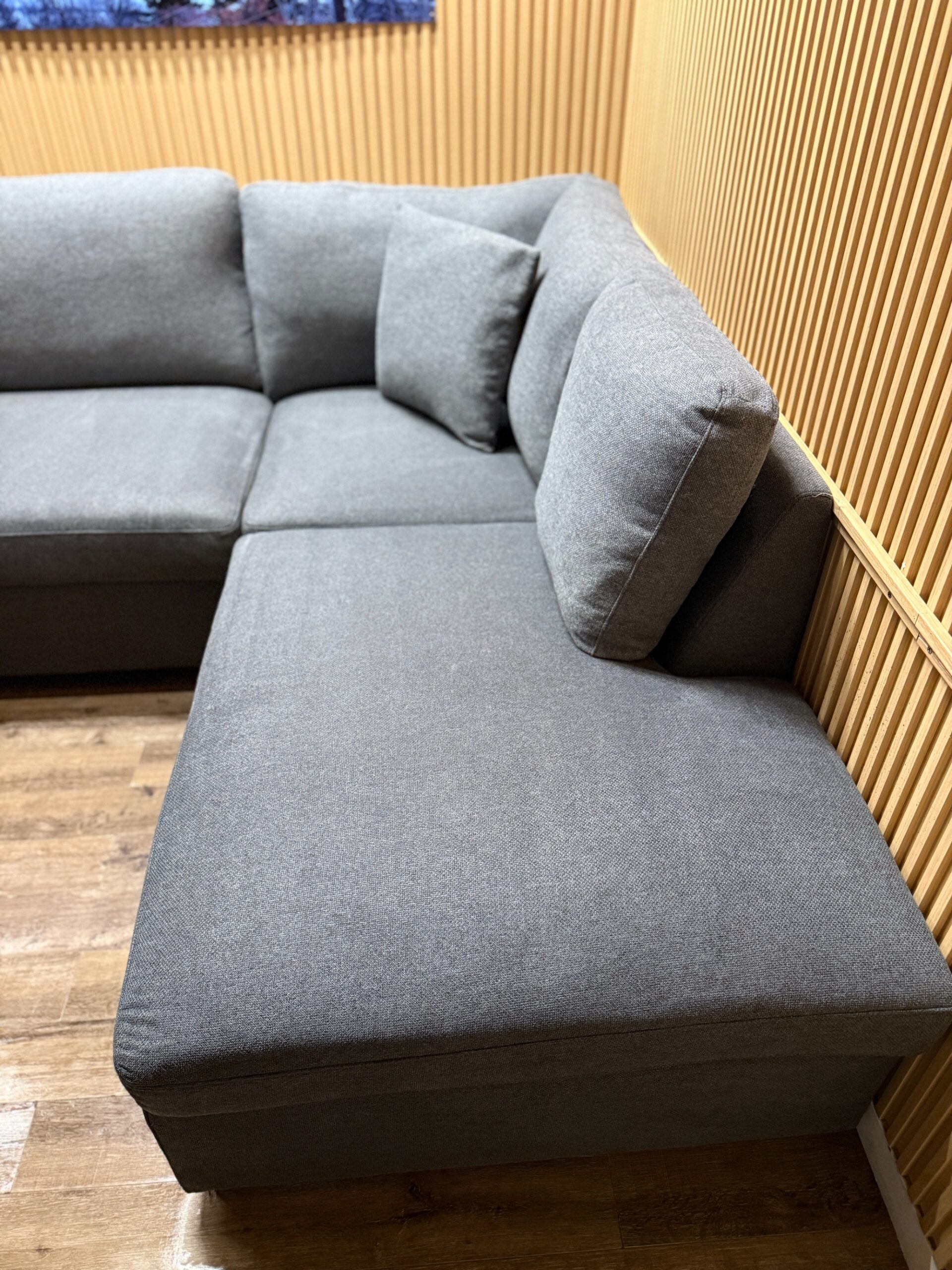 Thomasville Dark Grey Sectional - Image 2