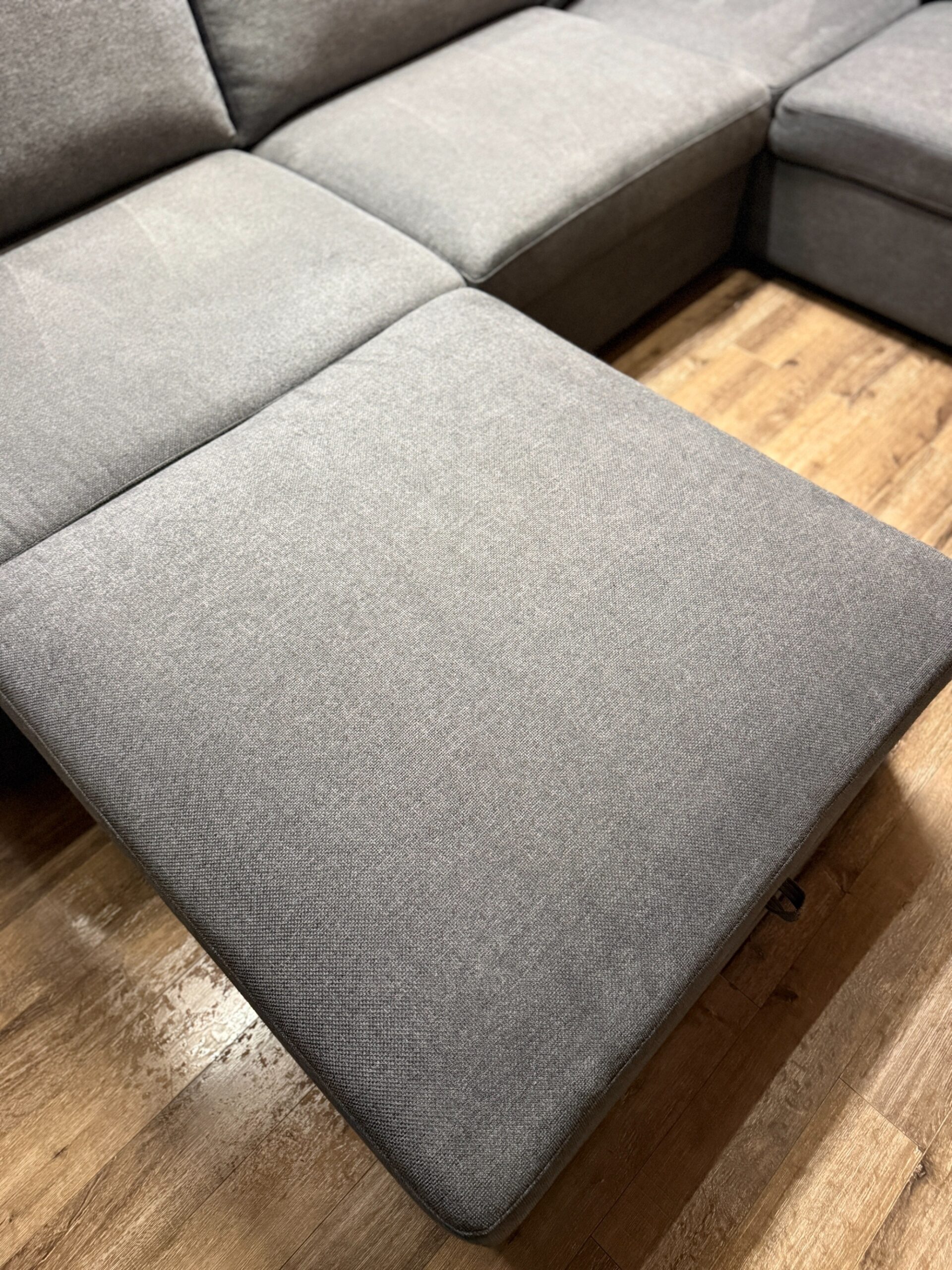 Thomasville Dark Grey Sectional - Image 3