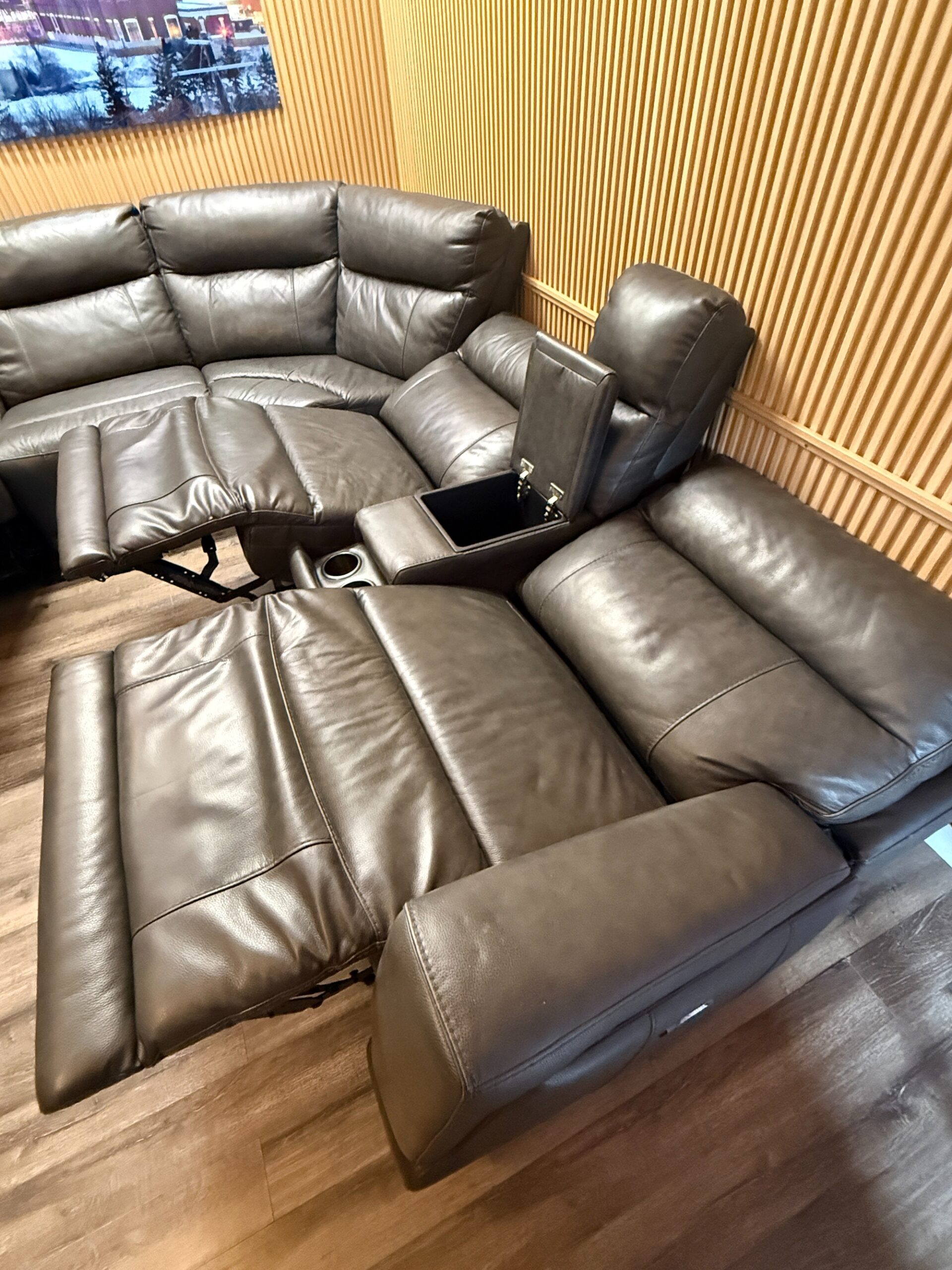 Gilman Creek 6 Piece Leather Modular Sectional - Image 10