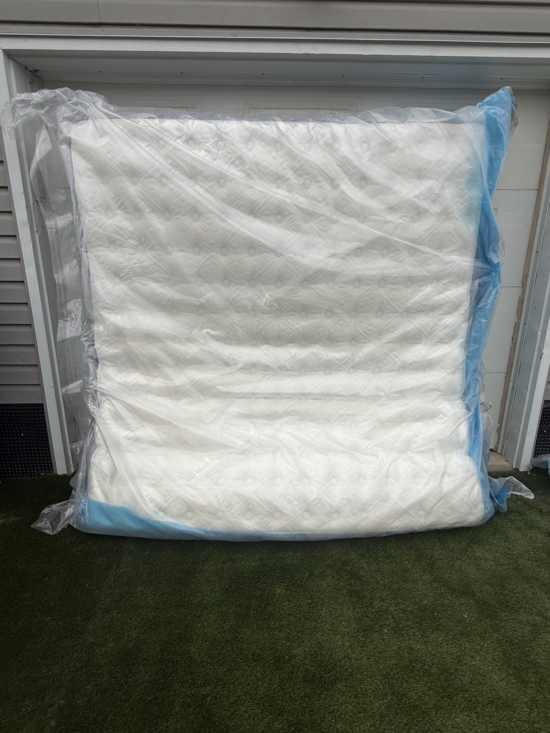 Stearns and Foster King Mattress *Brand New* - Image 2