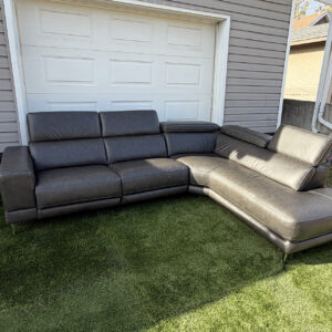Aiden & Ivy Power reclining right chaise sectional